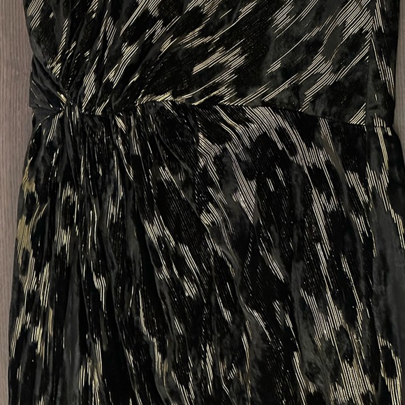 BCBGMaxAzria Jaxon One-shoulder Black/Gold Velvet Evening Dress sz 6 (Like New!) - Picture 10 of 16